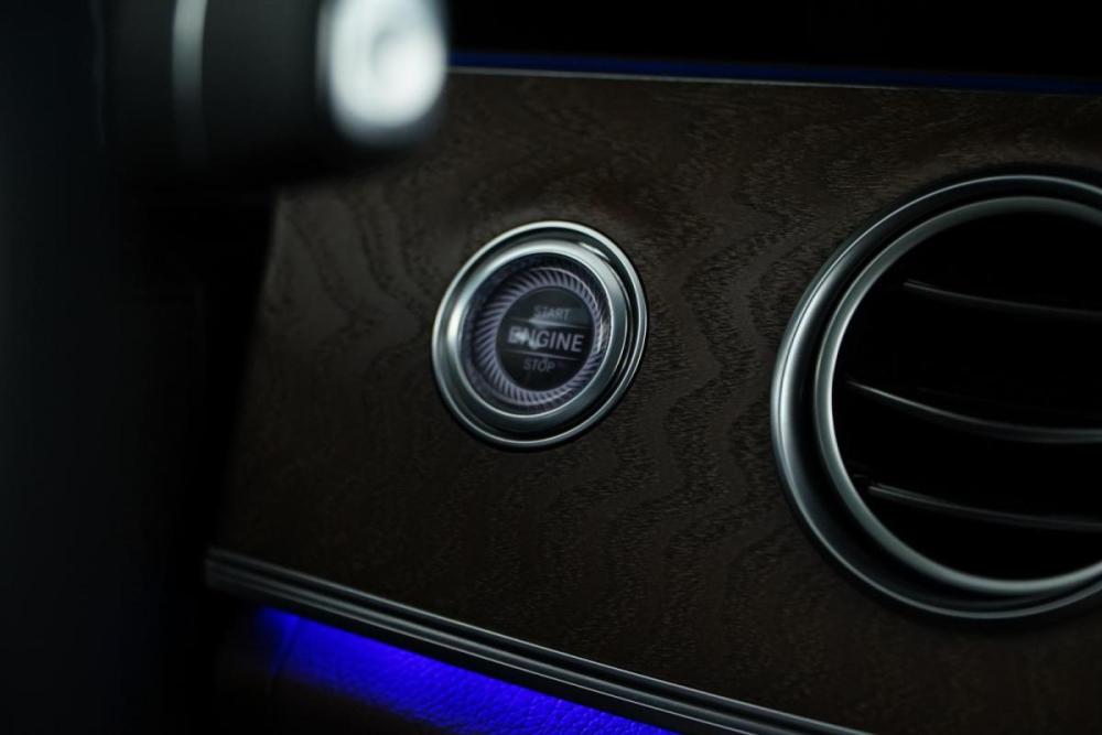 Mercedes-Benz E-Класс V (W213 S213 C238) Рестайлинг Москва  - изображение 17