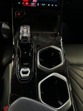 Geely Atlas II с пробегом 2024 года, цена 2 713 000 рублей, 56806 км, внедорожник, Автокод Объявления