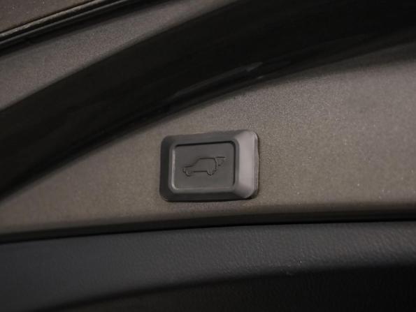 Toyota RAV4 IV (XA40) Рестайлинг с пробегом 2019 года, цена 2 469 000 рублей, 115000 км, внедорожник, Автокод Объявления