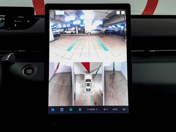 Changan Lamore с пробегом 2024 года, цена 2 095 000 рублей, 28913 км, седан, Автокод Объявления