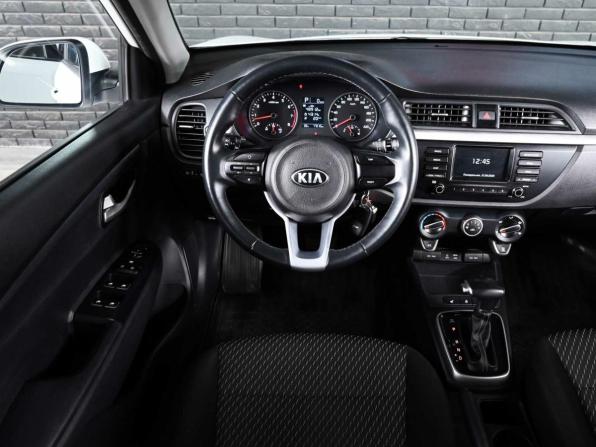 Kia Rio IV с пробегом 2020 года, цена 1 800 000 рублей, 77006 км, хэтчбек, Автокод Объявления