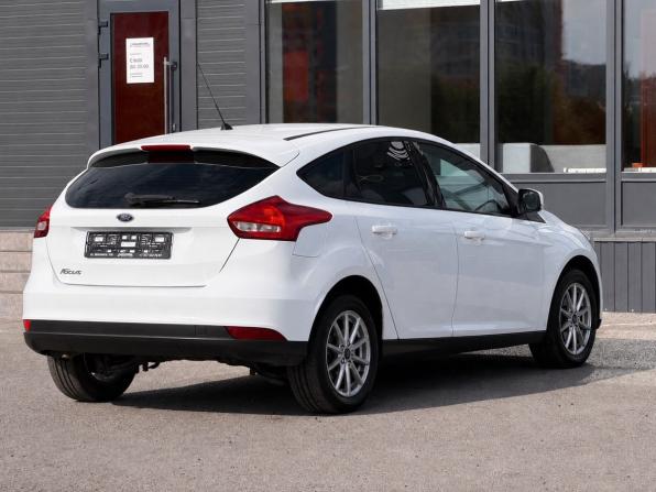 Ford Focus III Рестайлинг с пробегом 2015 года, цена 917 000 рублей, 109600 км, седан, Автокод Объявления