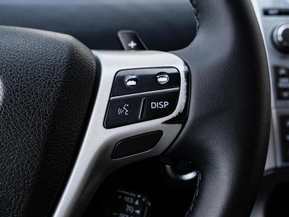 Toyota Verso I с пробегом 2011 года, цена 950 000 рублей, 253129 км, компактвэн, Автокод Объявления