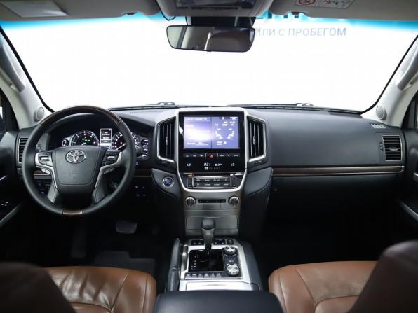 Toyota Land Cruiser 200 Series Рестайлинг 2 с пробегом 2016 года, цена 6 750 000 рублей, 215120 км, внедорожник, Автокод Объявления