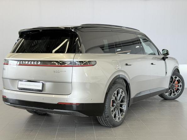 Lynk &amp; Co 900 с пробегом 2026 года, цена 8 000 000 рублей, 35 км, внедорожник, Автокод Объявления