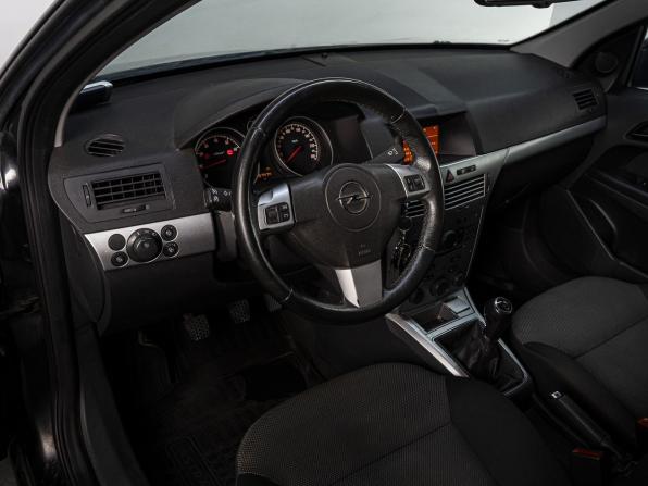 Opel Astra H Рестайлинг с пробегом 2013 года, цена 899 000 рублей, 97412 км, седан, Автокод Объявления