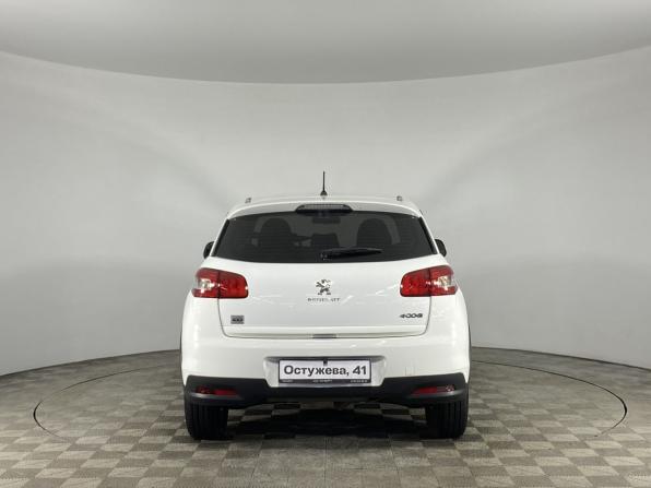 Peugeot 4008 I с пробегом 2012 года, цена 1 300 000 рублей, 175143 км, внедорожник, Автокод Объявления