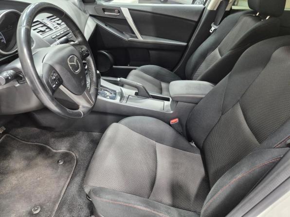 Mazda 3 II (BL) Рестайлинг с пробегом 2013 года, цена 1 070 000 рублей, 127000 км, седан, Автокод Объявления