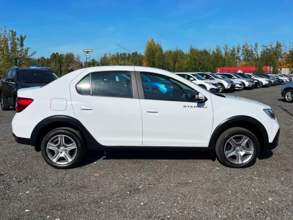 Renault Logan II Рестайлинг с пробегом 2022 года, цена 1 459 000 рублей, 35290 км, седан, Автокод Объявления