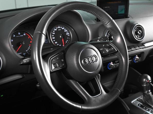 Audi A3 III (8V) Рестайлинг с пробегом 2017 года, цена 1 899 000 рублей, 155451 км, седан, Автокод Объявления