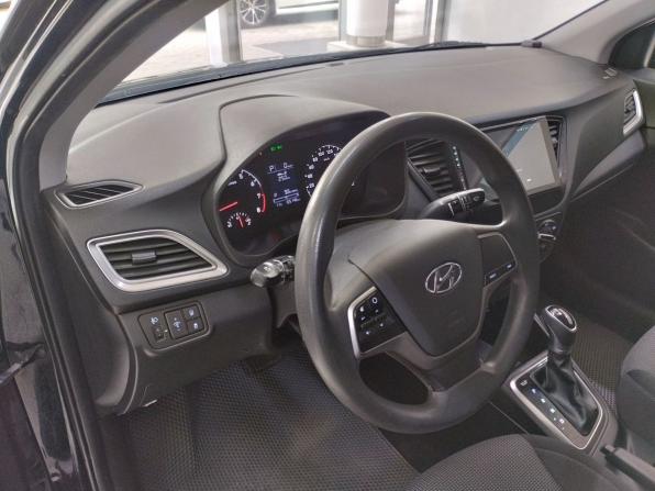Hyundai Solaris II с пробегом 2019 года, цена 1 200 000 рублей, 105084 км, седан, Автокод Объявления