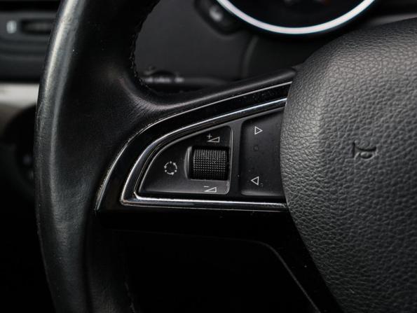 Skoda Yeti I Рестайлинг с пробегом 2015 года, цена 1 650 000 рублей, 71538 км, внедорожник, Автокод Объявления