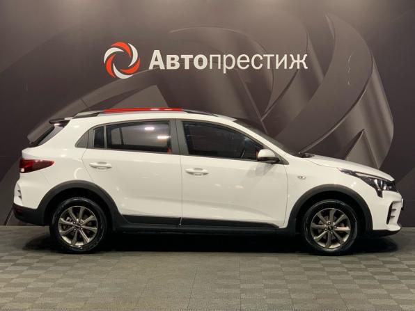 Kia Rio IV Рестайлинг с пробегом 2022 года, цена 1 750 000 рублей, 56979 км, хэтчбек, Автокод Объявления