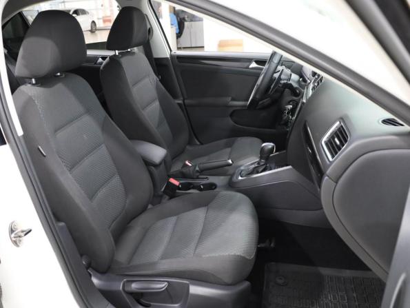 Volkswagen Jetta VI с пробегом 2012 года, цена 1 269 000 рублей, 238139 км, седан, Автокод Объявления