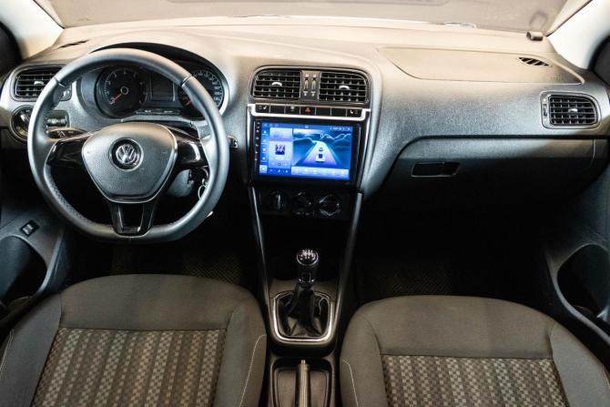 Volkswagen Polo V Рестайлинг с пробегом 2016 года, цена 750 000 рублей, 66899 км, седан, Автокод Объявления