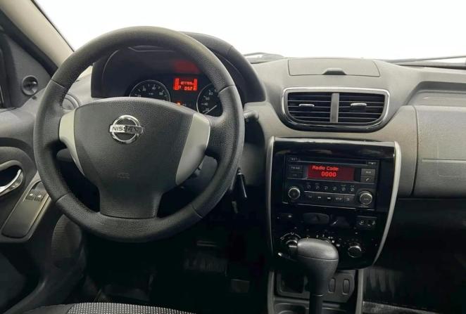 Nissan Terrano III (D10) с пробегом 2015 года, цена 1 100 000 рублей, 107759 км, внедорожник, Автокод Объявления