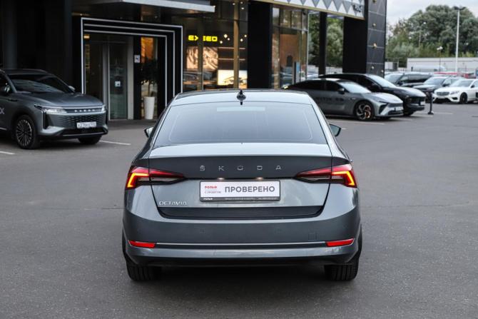 Skoda Octavia IV (A8) с пробегом 2022 года, цена 2 789 000 рублей, 146105 км, лифтбек, Автокод Объявления