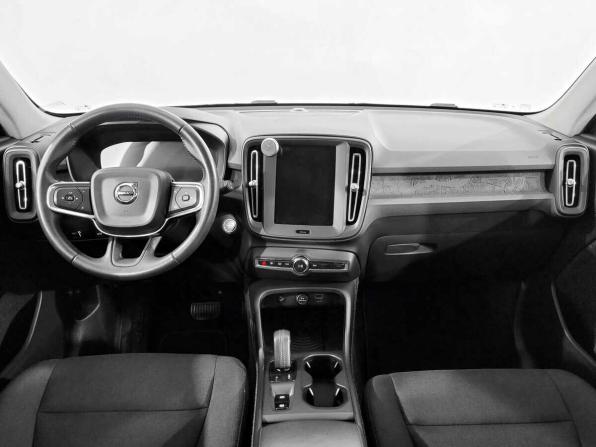 Volvo XC40 I с пробегом 2018 года, цена 2 770 000 рублей, 166334 км, внедорожник, Автокод Объявления