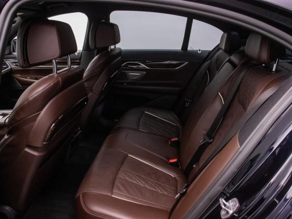 BMW 7 серии VI (G11/G12) Рестайлинг с пробегом 2020 года, цена 5 790 000 рублей, 106000 км, седан, Автокод Объявления