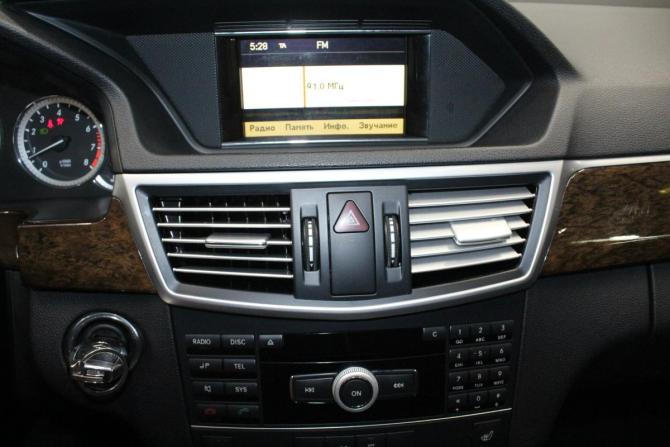 Mercedes-Benz E-Класс IV (W212 S212 C207) с пробегом 2010 года, цена 1 349 000 рублей, 180910 км, седан, Автокод Объявления