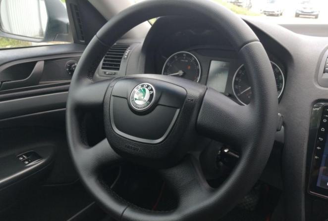 Skoda Octavia II (A5) Рестайлинг с пробегом 2012 года, цена 850 000 рублей, 252560 км, лифтбек, Автокод Объявления