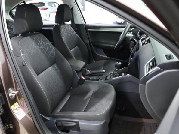 Skoda Octavia III (A7) Рестайлинг с пробегом 2019 года, цена 1 969 000 рублей, 159803 км, лифтбек, Автокод Объявления