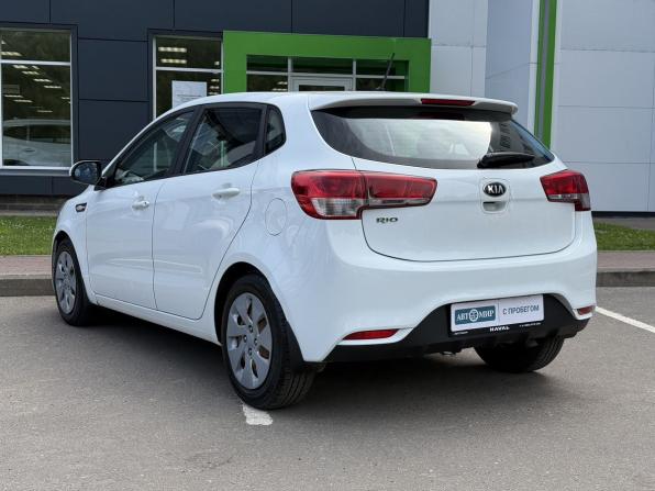 Kia Rio III Рестайлинг с пробегом 2016 года, цена 720 000 рублей, 212492 км, хэтчбек, Автокод Объявления