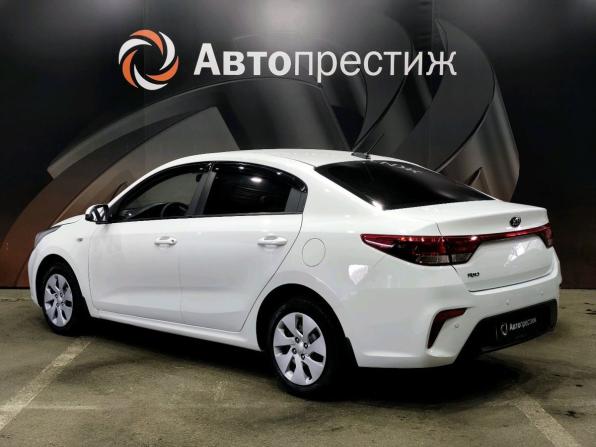 Kia Rio IV с пробегом 2018 года, цена 1 260 000 рублей, 124100 км, седан, Автокод Объявления