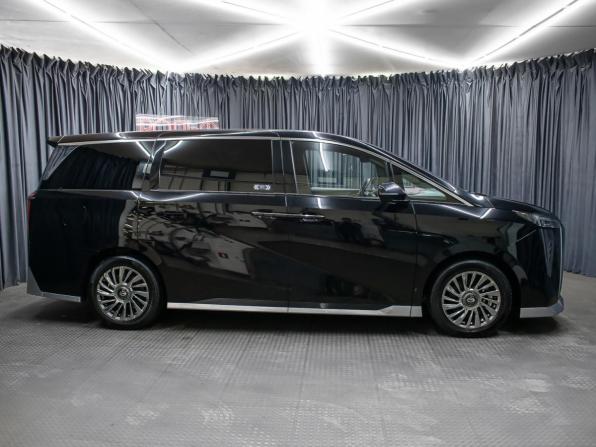 GAC M8 с пробегом 2023 года, цена 4 498 000 рублей, 40559 км, минивэн, Автокод Объявления