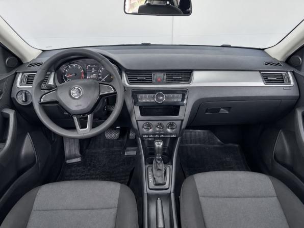 Skoda Rapid I с пробегом 2017 года, цена 1 349 000 рублей, 128000 км, лифтбек, Автокод Объявления