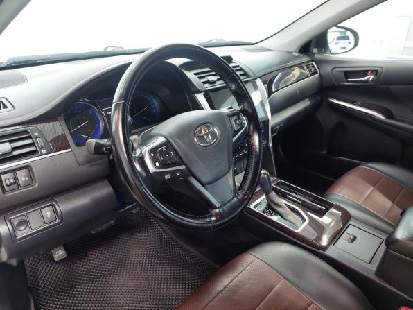 Toyota Camry VII (XV50) Рестайлинг с пробегом 2016 года, цена 1 880 000 рублей, 125767 км, седан, Автокод Объявления