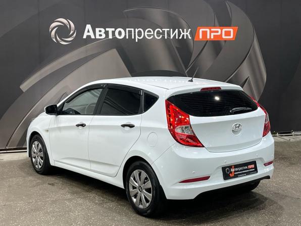 Hyundai Solaris I Рестайлинг с пробегом 2015 года, цена 1 079 000 рублей, 104165 км, хэтчбек, Автокод Объявления