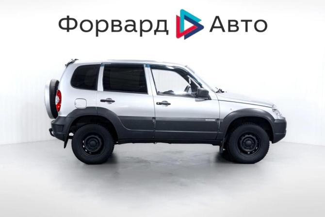Chevrolet Niva I Рестайлинг с пробегом 2015 года, цена 700 000 рублей, 95717 км, внедорожник, Автокод Объявления