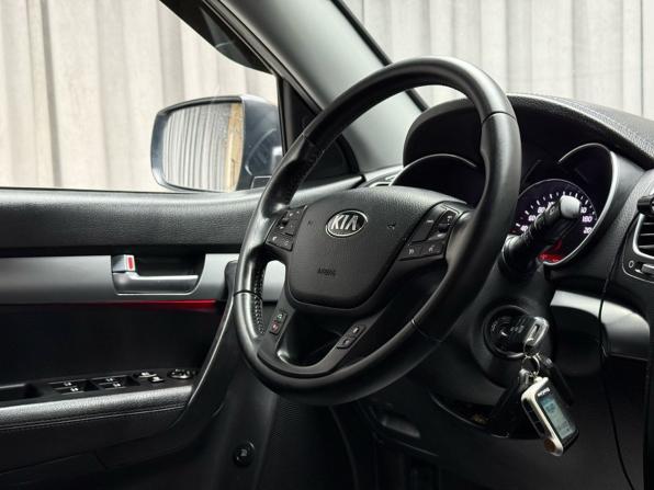 Kia Sorento II Рестайлинг с пробегом 2013 года, цена 1 699 000 рублей, 138210 км, внедорожник, Автокод Объявления