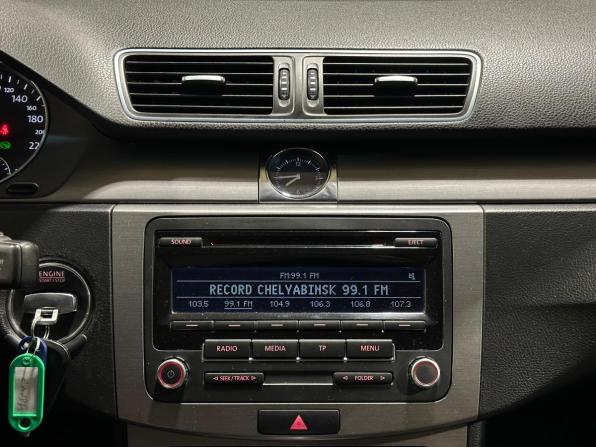 Volkswagen Passat B7 с пробегом 2011 года, цена 1 040 000 рублей, 223888 км, седан, Автокод Объявления