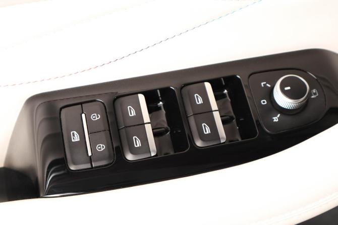 Geely Monjaro I с пробегом 2023 года, цена 3 899 000 рублей, 38800 км, внедорожник, Автокод Объявления