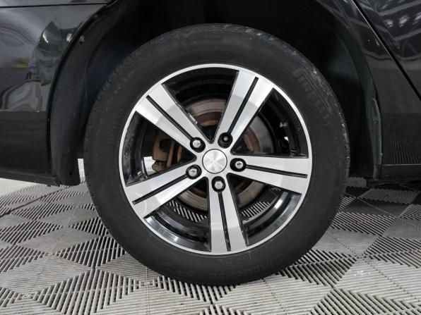 Nissan Sentra VII (B17) с пробегом 2015 года, цена 1 085 000 рублей, 193708 км, седан, Автокод Объявления