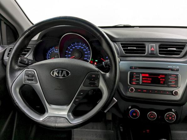 Kia Rio III Рестайлинг с пробегом 2015 года, цена 890 000 рублей, 235975 км, седан, Автокод Объявления