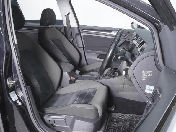 Volkswagen Golf VII с пробегом 2014 года, цена 1 330 000 рублей, 93330 км, универсал, Автокод Объявления