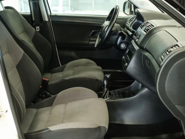 Skoda Fabia II с пробегом 2010 года, цена 500 000 рублей, 102469 км, хэтчбек, Автокод Объявления