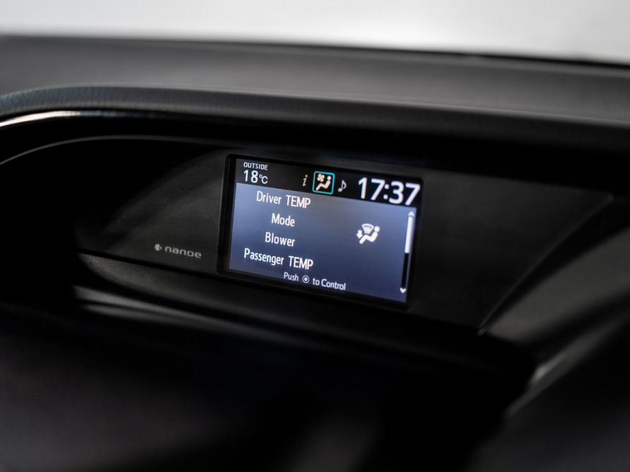 Toyota Esquire I Рестайлинг Иркутск  - изображение 12