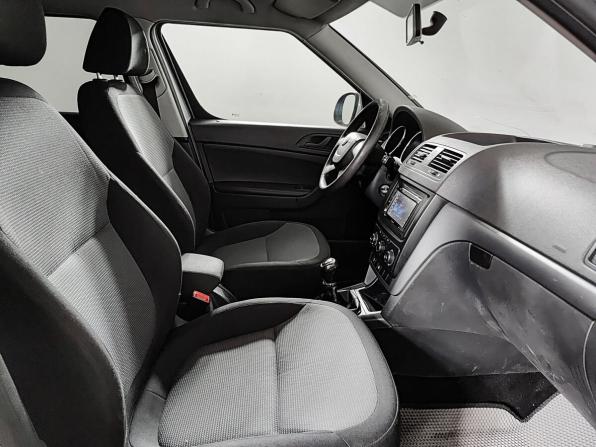 Skoda Yeti I с пробегом 2012 года, цена 880 000 рублей, 169900 км, внедорожник, Автокод Объявления