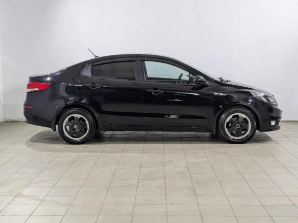 Kia Rio III Рестайлинг с пробегом 2016 года, цена 1 055 000 рублей, 98870 км, седан, Автокод Объявления
