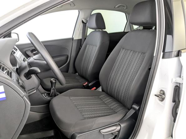 Volkswagen Polo V Рестайлинг с пробегом 2017 года, цена 1 030 000 рублей, 138723 км, седан, Автокод Объявления