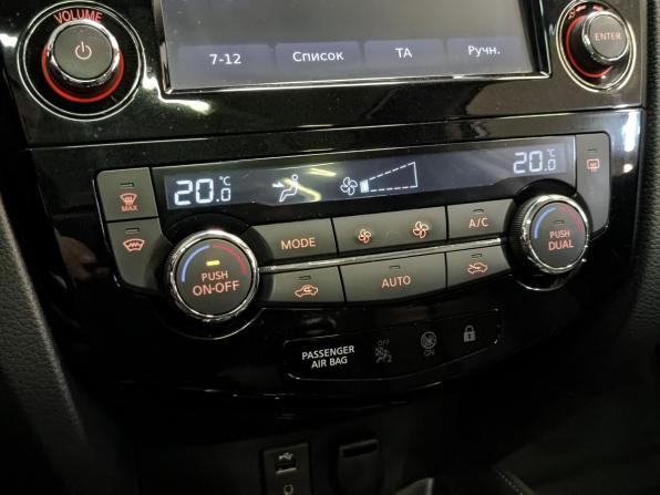 Nissan Qashqai II с пробегом 2016 года, цена 1 895 000 рублей, 54309 км, внедорожник, Автокод Объявления