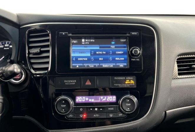 Mitsubishi Outlander III с пробегом 2012 года, цена 975 000 рублей, 253003 км, внедорожник, Автокод Объявления