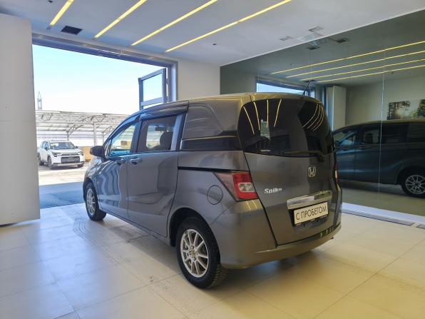 Honda Freed I с пробегом 2011 года, цена 970 000 рублей, 255000 км, компактвэн, Автокод Объявления