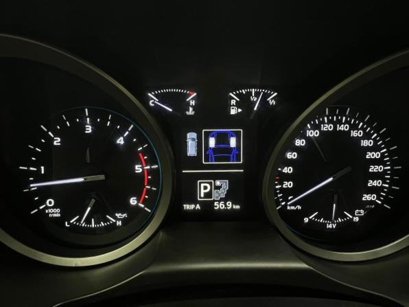 Toyota Land Cruiser 200 Series Рестайлинг 1 с пробегом 2014 года, цена 4 150 000 рублей, 135000 км, внедорожник, Автокод Объявления