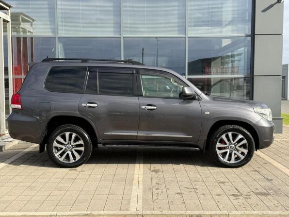 Toyota Land Cruiser 200 Series с пробегом 2011 года, цена 3 650 000 рублей, 268268 км, внедорожник, Автокод Объявления