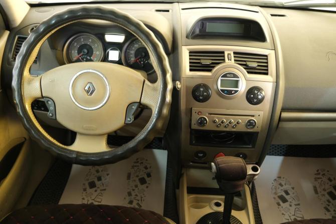 Renault Megane II Рестайлинг с пробегом 2006 года, цена 429 000 рублей, 255500 км, седан, Автокод Объявления